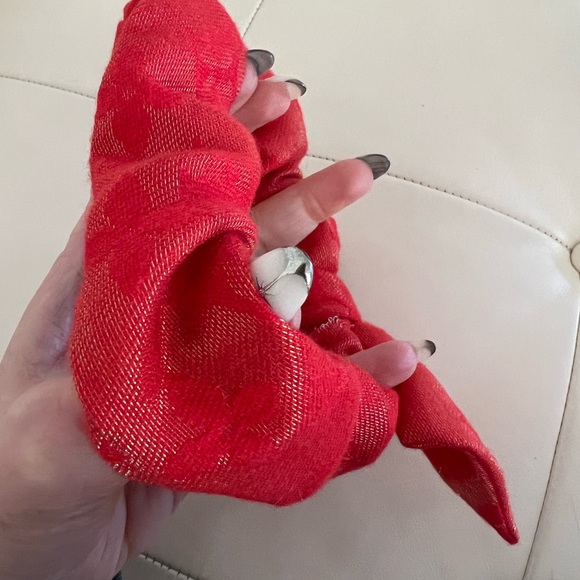 Vintage fabric Louis Vuitton monogram scrunchie red - Picture 2 of 2